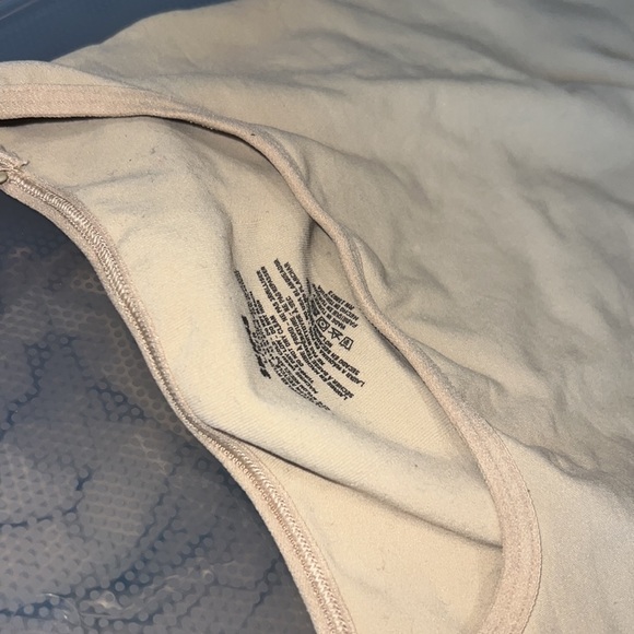 skims seamless sculpt OPEN BUST SHORTIE BODYSUIT - Picture 7 of 11